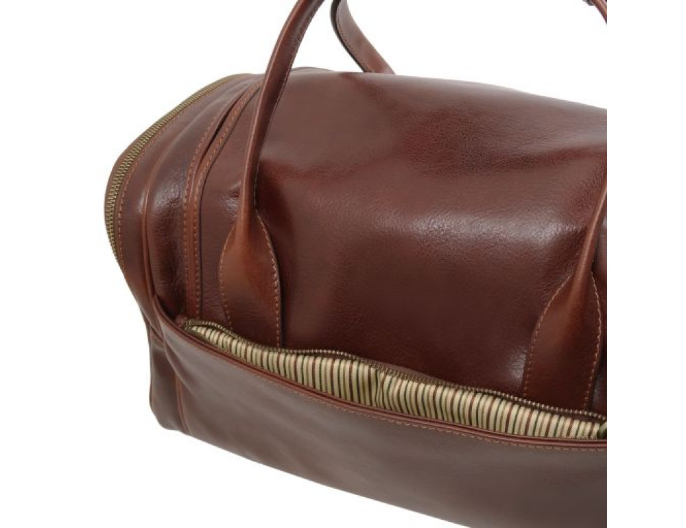 Маленька дорожня сумка VOYAGER Tuscany Leather TL142142 Brown - Фотографія № 4