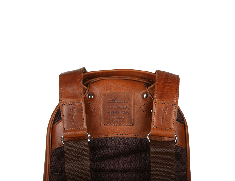 Чоловічий шкіряний рюкзак світло-коричневого Ashwood Leather 1663 Chestnut - Фотографія № 5