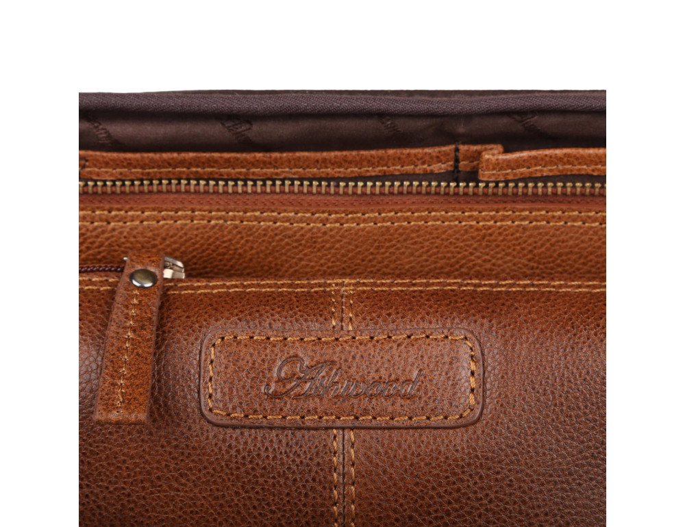 Коричневий шкіряний чоловічий несесер Ashwood Leather M59 Tan - Фотографія № 5