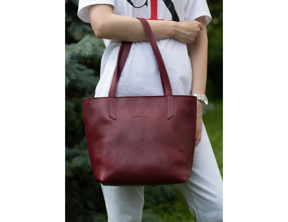 Жіноча шкіряна сумка бордового кольору Grande Pelle 772661 - Фотографія № 2