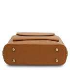 Невеликий жіночий шкіряний рюкзак-трансформер Tuscany Leather TL142092 COGNAC - Фотографія № 105