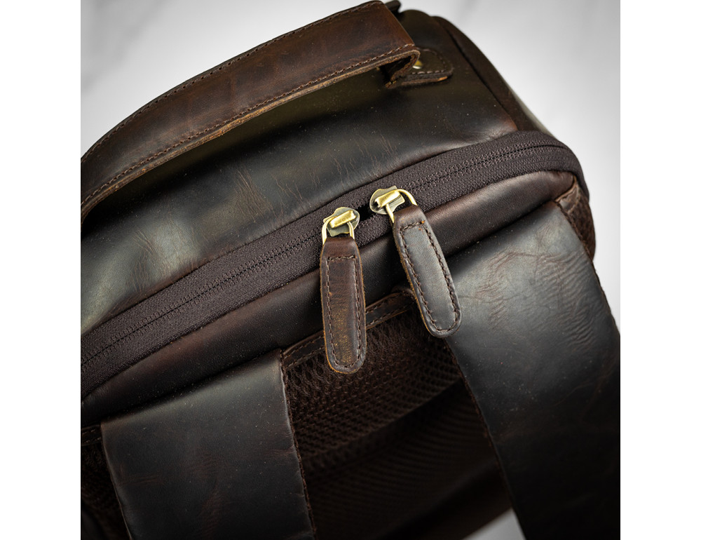 Міський шкіряний рюкзак коричневого Ashwood K47 brn - Фотографія № 9