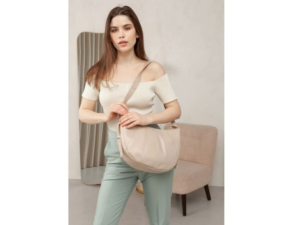 Світло-бежева шкіряна сумка через плече Blancnote BN-BAG-12-LIGHT-BEIGE - Фотографія № 6