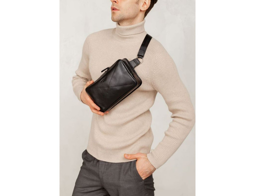 Чорна шкіряна сумка на пояс середня Blancnote BN-BAG-20-G - Фотографія № 10