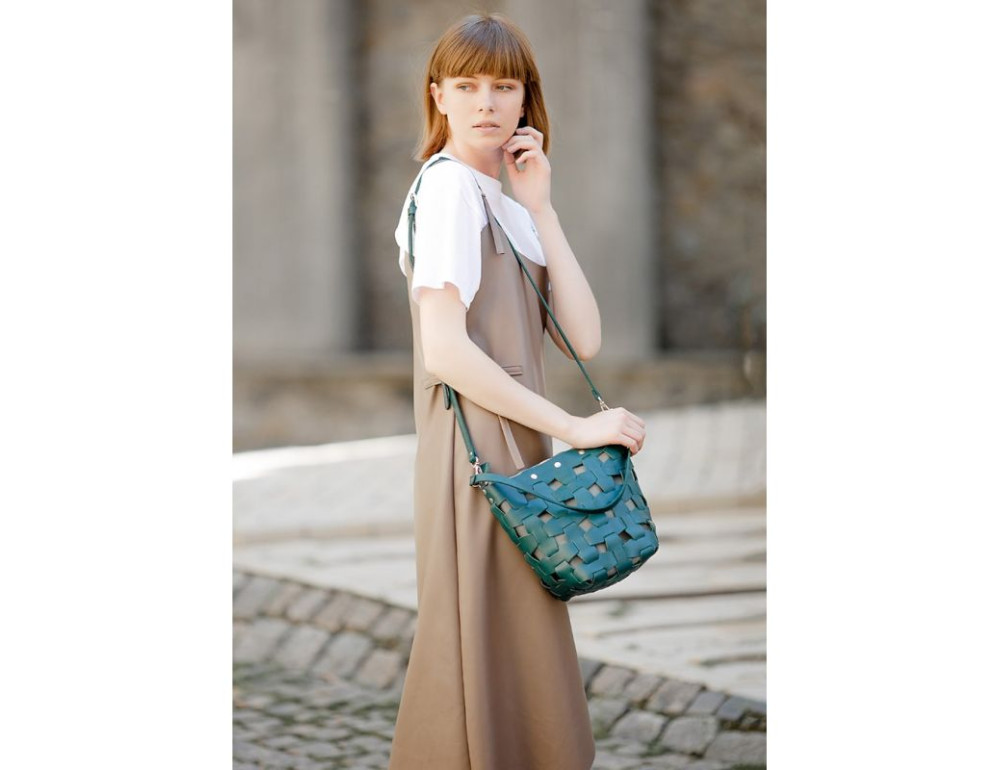 Шкіряна плетена сумка Пазл M зелена Krast Blancnote BN-BAG-32-malachite - Фотографія № 1 Шкіряна плетена сумка Пазл M зелена Krast Blancnote BN-BAG-32-malachite - Фотографія № 1
