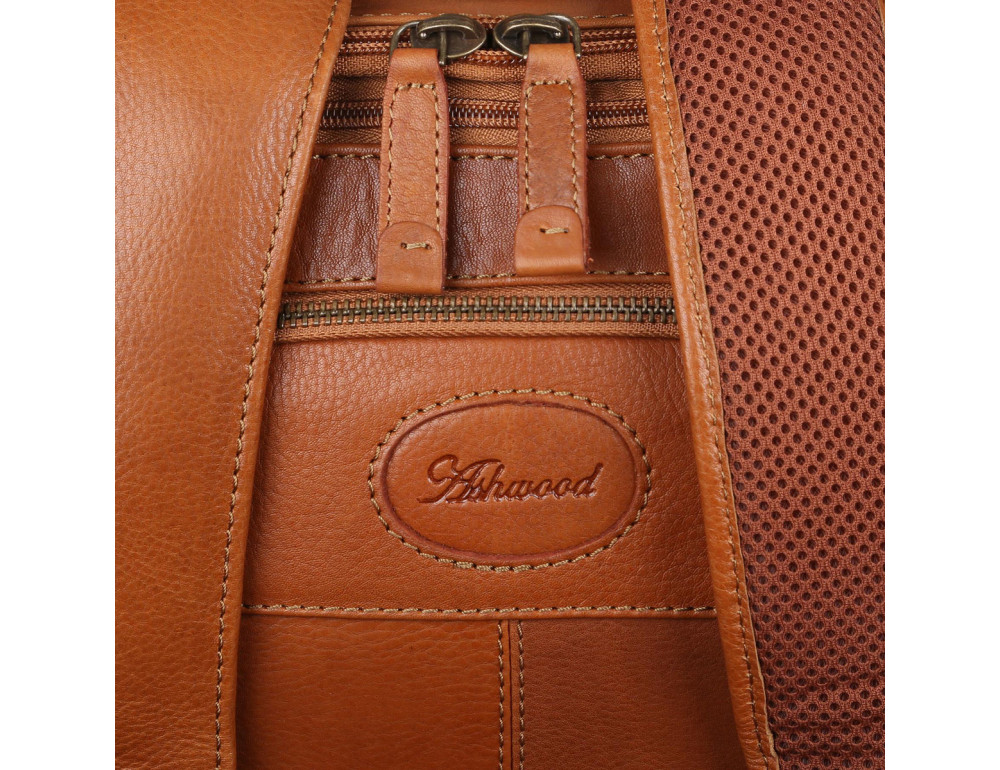 Світло-коричневий шкіряний чоловічий рюкзак Ashwood Leather 8144 Tan - Фотографія № 5
