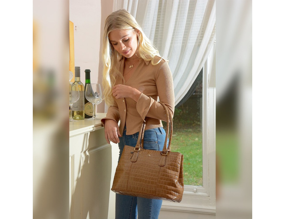 Рыжая женская сумка из кожи крокодила Ashwood C54 TAN - Фото № 7