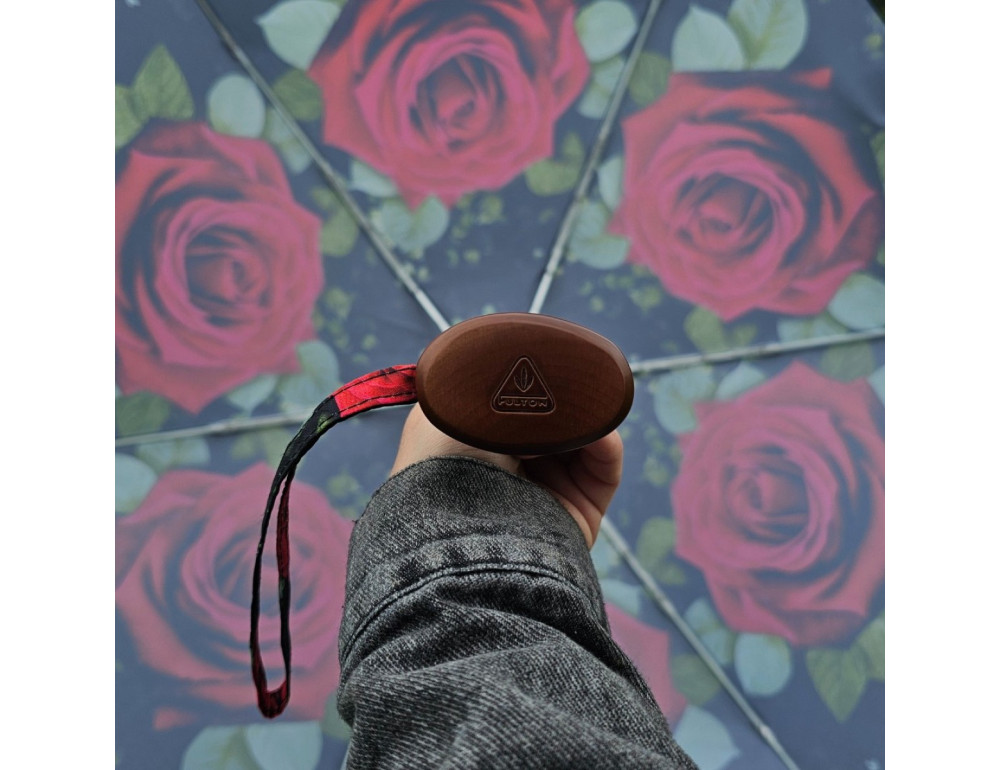 Парасолька жіноча Fulton L501-041635 Huge Rose (Велика троянда) - Фотографія № 6