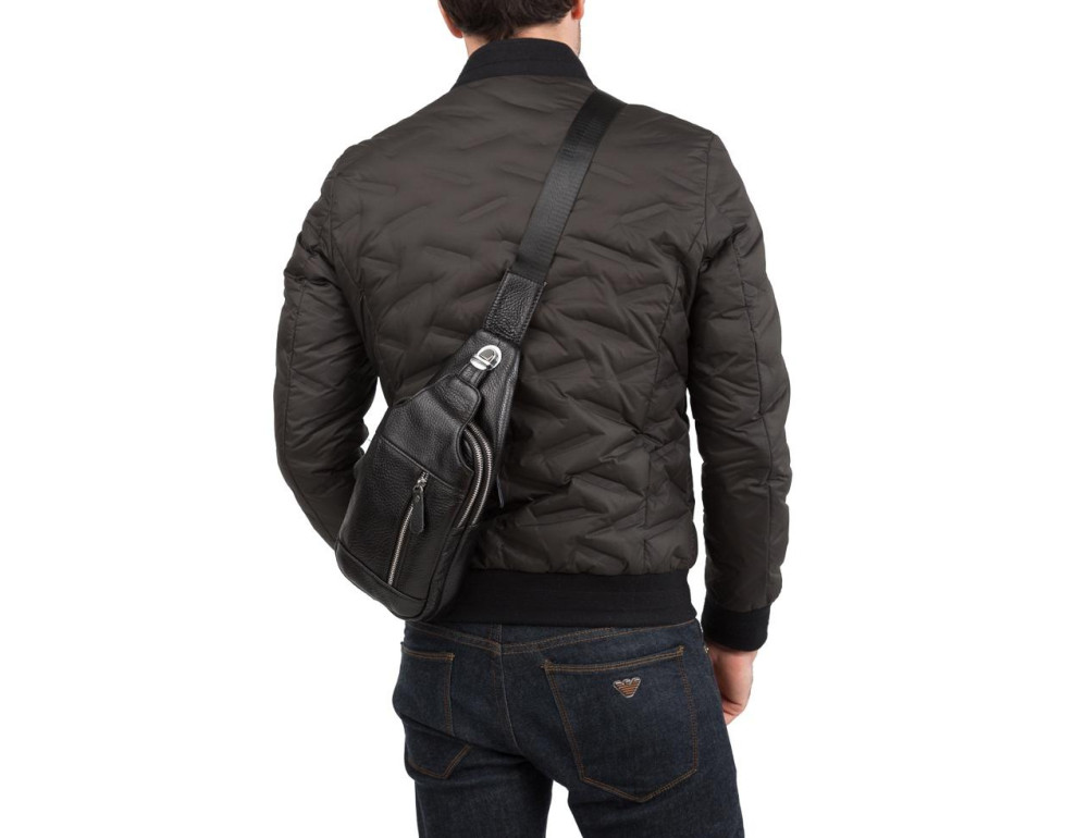Сумка-мессенджер на грудь мужская кожаная черная Tiding Bag M38-8150A - Фото № 6