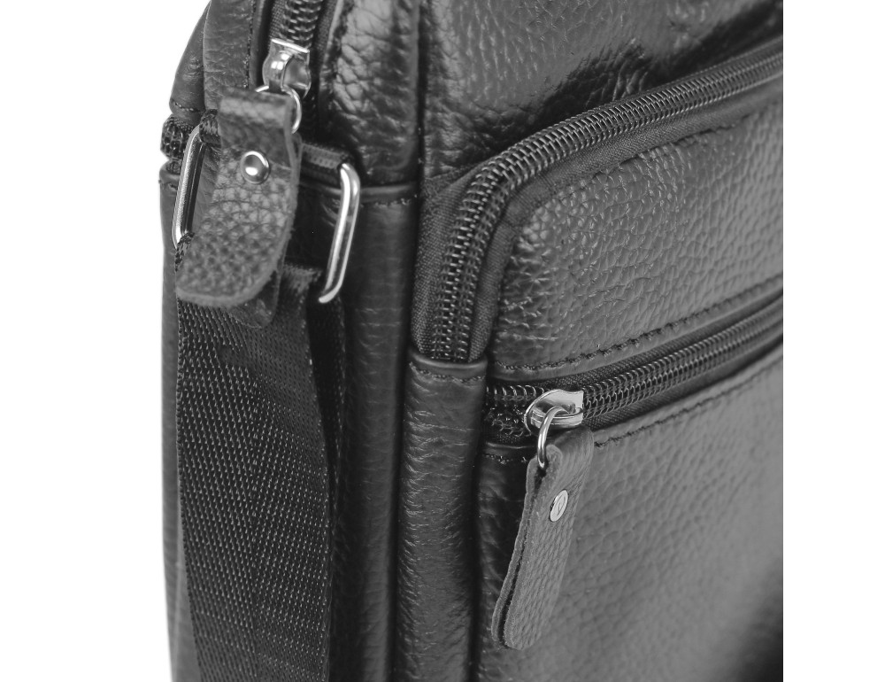 Невелика шкіряна сумка через плече чорна Tiding Bag NM20-2610A - Фотографія № 2