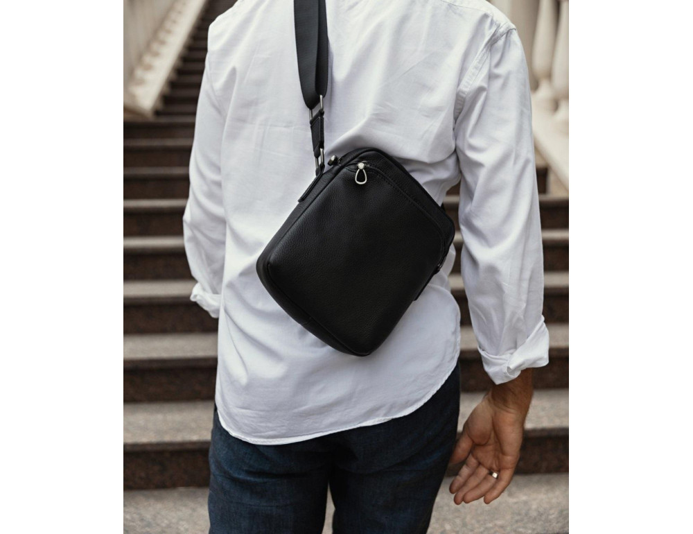 Мужская кожаная сумка через плечо черная Tiding Bag SM8-9686-4A - Фото № 5