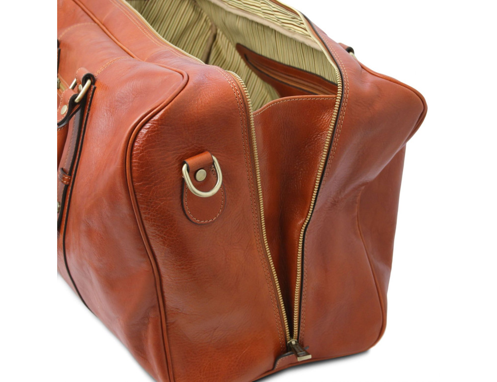 Кожаная дорожная сумка с фронтальным карманом Tuscany Leather TL Voyager TL142140 (коричневая) - Фото № 5