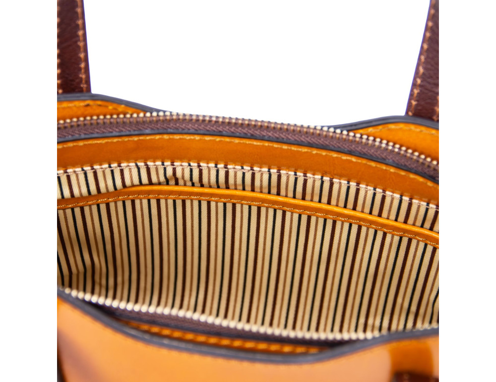 Стильна сумка невеликого розміру Amelia Tuscany Leather TL142406 Med - Фотографія № 8
