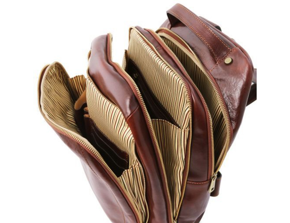 Чоловік шкіряний рюкзак на три відділення Tuscany Leather TL141402 Dark Brown - Фотографія № 6
