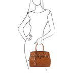 Жіночий класичний сумка зі шкіри страуса Tuscany Leather TL142120 COGNAC - Фотографія № 101
