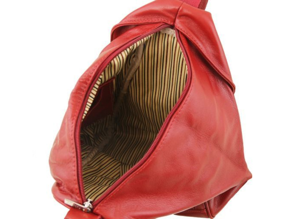 Жіночий рюкзак транфсормер із м'якої шкіри DELHI Tuscany Leather TL140962 Red - Фотографія № 5